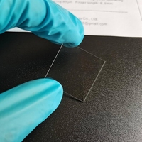 Substrats en verre conducteur ITO gravés au laser sur mesure pour usage en laboratoire
