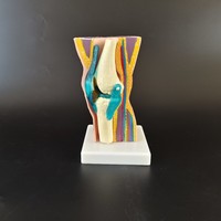 Modèle anatomique de l'articulation du genou humain avec peau et ménisque, pour l'enseignement médical, doté d'une structure détaillée