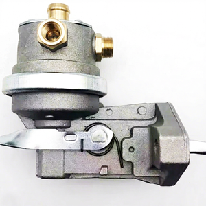 Nuevo Producto, Bomba de Combustible de Acero RE66153 de Marca Propia para Tractores John Deere 110, 120, 310E, 410E, 450G, 455G, 550G, 555G - Product Image 1