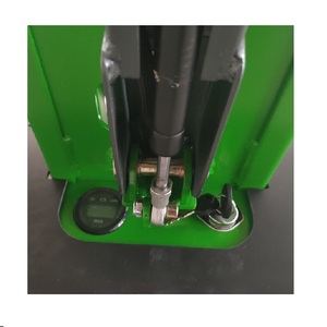 Empilhador de elevação elétrico portátil da empilhadeira 500kg para elevadores do carro - Product Image 6