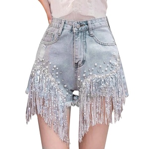 Shorts en jean décontractés taille haute avec strass, déchirés et délavés, coupe slim et respirants pour femme - Product Image 1