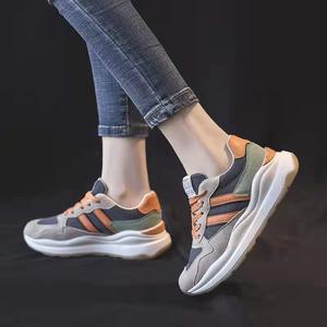 Chaussures de marche légères et décontractées à la mode pour femmes, chaussures de sport respirantes à semelles épaisses, chaussures de course confortables - Product Image 1