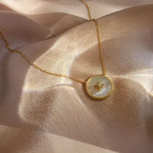 New Design Natural Shell 18k Gold Plated Disc Sun Moon Pendant Necklace Tarnish Free Stainless Steel Necklace Design Jewelry