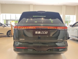 Dongfeng eπ 008 2026 - SUV électrique pur ultra-spacieux 5 places - Autonomie CLTC de 610 km, charge rapide en 28,2 minutes, vitesse maximale de 180 km/h - Product Image 5