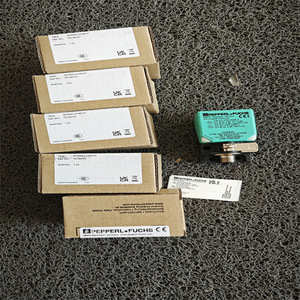 Sensor de Proximidad Ultrasónico NCN25-F35-A2-250-15M-V1 de 250 mm - Product Image 1
