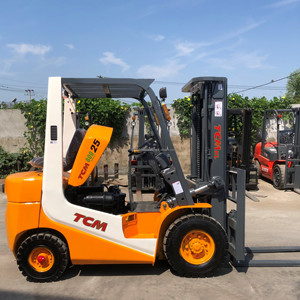 Chariot élévateur TCM 2.5T d'occasion, moteur diesel japonais, modèle 2022, certifié CE - Product Image 2