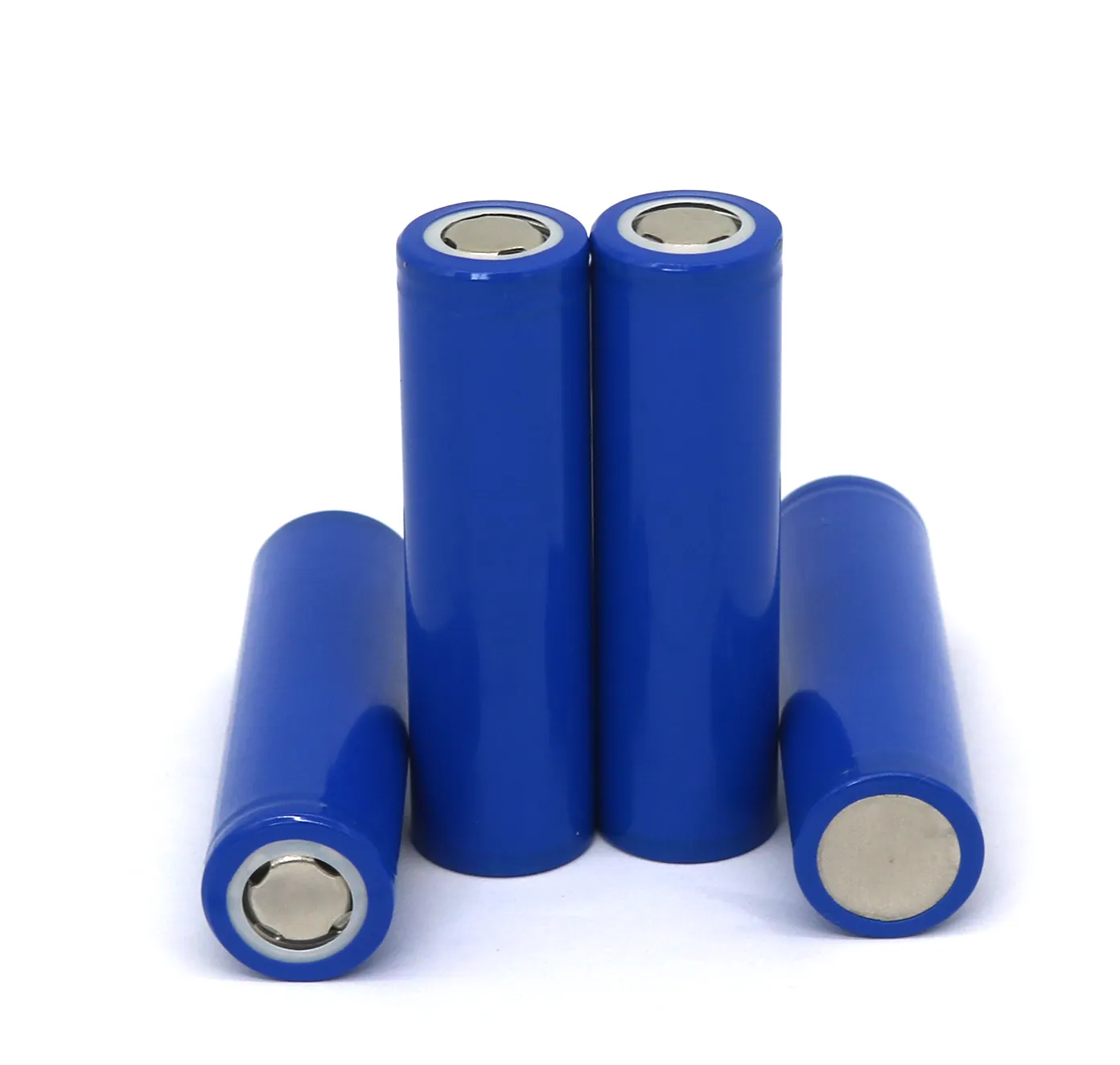 Wholesale Hot Style 2000mah 2500mahLithium Ion Battery Cell Pin 18650 Li Ion Battery With High-End Quality.