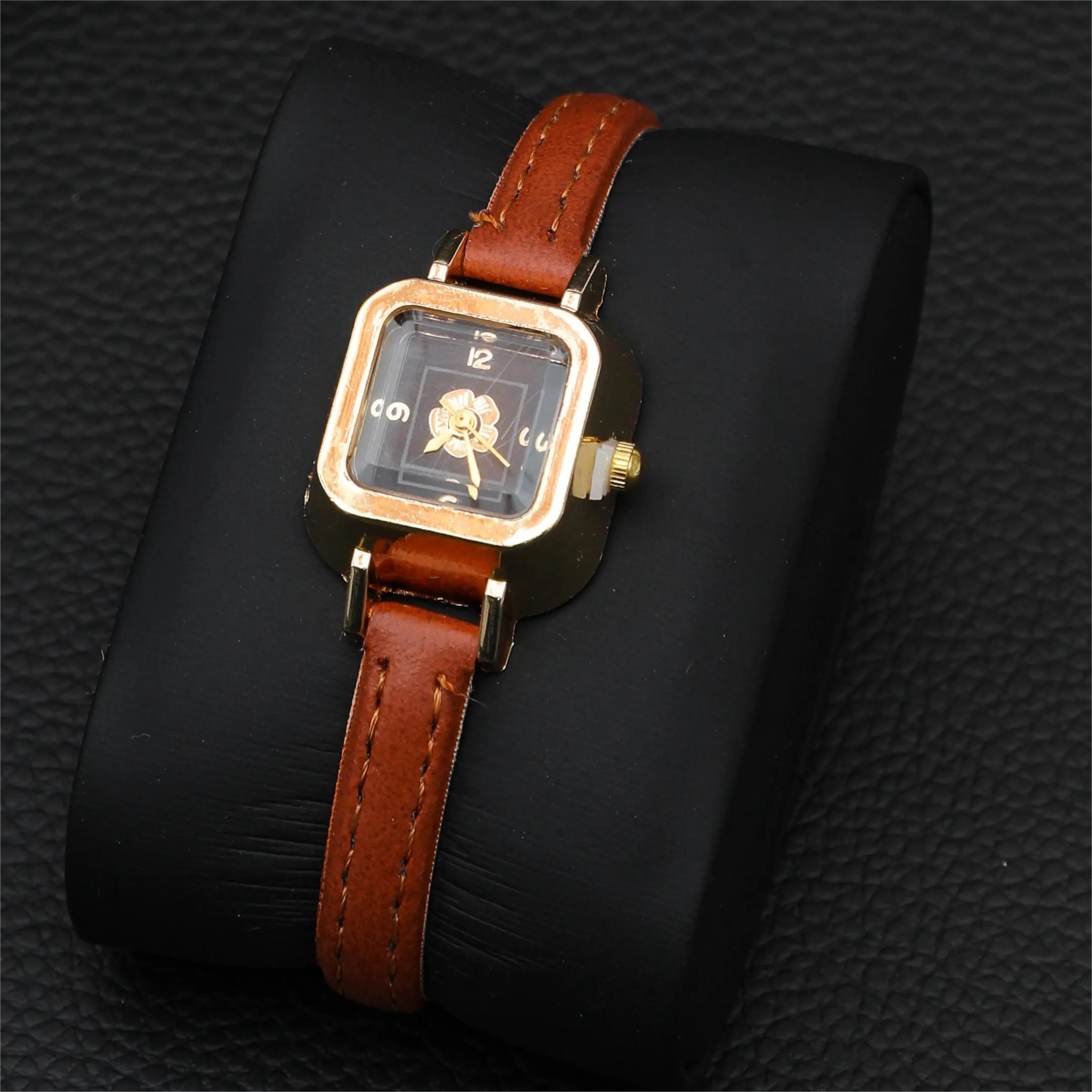 패션 대형 다이얼 높은 외관 수준 작은 신선한 간단한 석영 시계 학생 시계 패션 도매 여성 시계 시계 시계