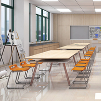 Chaise empilable multifonctionnelle, pieds en acier renforcé et siège en PP moulé, gain de place pour les événements et les ateliers