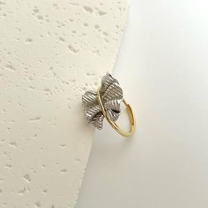 Bague d'index vintage en argent sterling S925, jupe à pétales irrégulière plissée avec placage 18 carats, couleur antique vintage, personnalité - Product Image 1