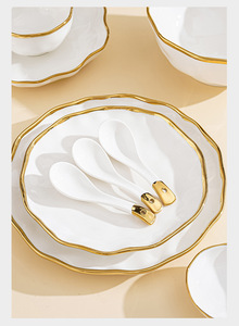 Bộ đồ ăn sứ cao cấp viền vàng, kiểu dáng không đều, gồm bát salad, đĩa và chén, bộ đồ ăn cưới - Product Image 5