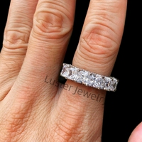 Bague pour homme Luster Jewellery D White Engagement en argent sterling 925 plaqué rhodium, sertie de moissanite, style éternité