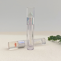 Tube à baume à lèvres transparent vide pas cher de 3,5 ml, joli récipient à rouge à lèvres en acrylique avec capuchon décoratif 3D pour produits cosmétiques pour les lèvres