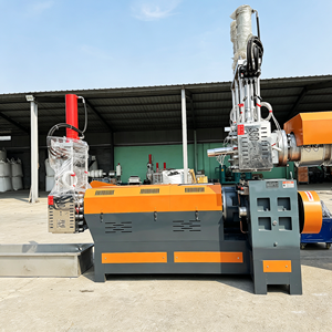 Corrosion Proof <b>Plastic</b> Horizontal Color <b>Masterbatch</b> Mixing Silo Blender Supplier Granulation Gear Box Reducer Rigid Flake - Product Image 4