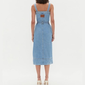 Nouvelle Arrivée - Robe Midi en Jean Personnalisée pour Femme, Boutons sur le Devant, Coton, Sans Manches, Col Carré - Product Image 2