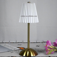 Lampe de table LED plissée en tissu sans fil, rechargeable, avec batterie, style moderne et luxueux, pour restaurant
