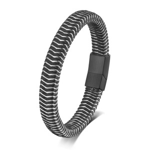 Pulsera <span class=keywords><strong>de</strong></span> Cuero Personalizada con Joyería <span class=keywords><strong>de</strong></span> Moda, Pulsera <span class=keywords><strong>de</strong></span> Cuero Italiana con Acero Inoxidable para Hombre, Regalo - Product Image 3