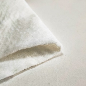 Noir blanc PET géotextile geo tissu non tissé <span class=keywords><strong>aiguille</strong></span> perforée 100 200 300 400gsm résistance uv filament <span class=keywords><strong>fibre</strong></span> discontinue - Product Image 6