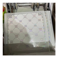 Panneau de Plafond en PVC Intérieur Moderne de Haute Qualité, Résistant à l'Humidité, Étanche, Matériau de Construction Artistique pour l'Intérieur
