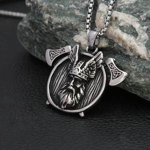 Collar con colgante de acero inoxidable con doble hacha vikinga de Yunnique, joyería de moda para hombre, regalo - Product Image 2