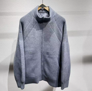 เสื้อกันหนาวไหมพรมบุขนเป็ดสำหรับผู้ชายรุ่นใหม่  แบบสวมใส่ได้ทั้งชายและหญิง ป้องกันลม - Product Image 3