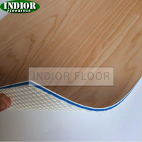 Dalles de sol sportives multi-usages en vinyle PVC modernes, ignifuges, à design graphique, pour gymnases et terrains de volleyball – Vente chaude