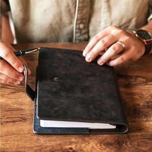 Libreta de Direcciones A3 con Espiral y Portaplumas, Cubierta de Cuero Suave, 80 Hojas, Uso Promocional Premium AF - Product Image 3