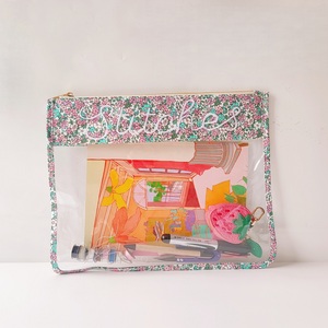 Sac de rangement pour aiguilles et fils NDLPT <span class=keywords><strong>Monogram</strong></span> Homestead de 14 pouces, en vinyle transparent, <span class=keywords><strong>pochette</strong></span> de projet pour broderie - Product Image 1