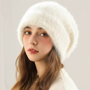 <span class=keywords><strong>Bonnet</strong></span> en laine tricoté haut de gamme pour <span class=keywords><strong>femme</strong></span>, en fourrure de lapin jacquard, avec boutons, collection automne/hiver, design qui affine le visage, pour tour de tête de 48-50 cm - Product Image 2