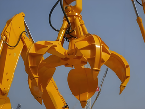 Pinza Elettroidraulica Multilobata MRT ad Alta Efficienza, Capacità di Presa 15 Tonnellate, per Carico Rottami di Pietra, Apertura Mascella 4,2m, Garanzia 1 Anno - Product Image 4