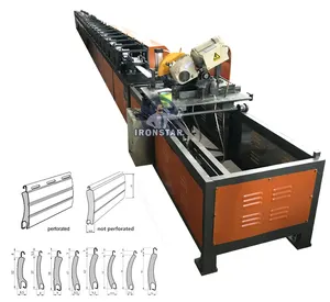 Rolo De Painel De Sanduíche De Telhado Que Máquina De Formação De Sanduíche De Telhado Revestido De PU