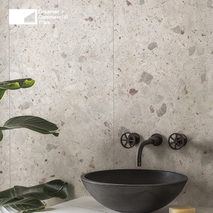 Gạch lát nền Terrazzo gốm sứ hạt lớn màu trắng ngà, thiết kế đồng quê, dày 10mm, chống mài mòn, dùng cho nhà hàng — ảnh 1