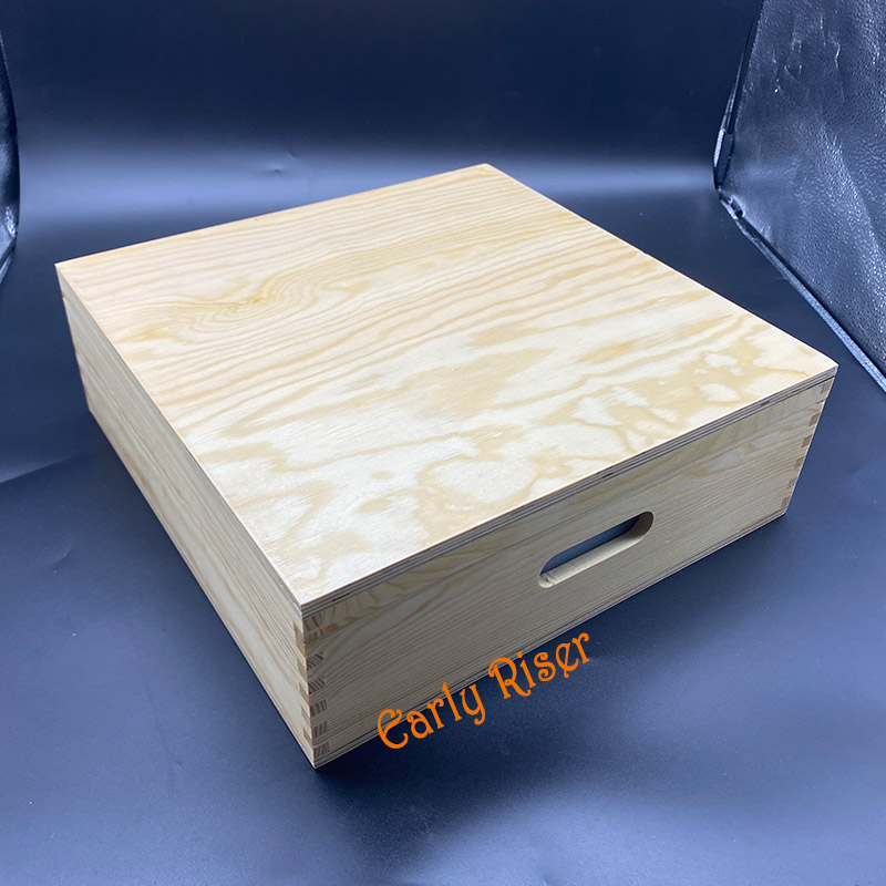 -Fodera in silicone + scatola di legno
