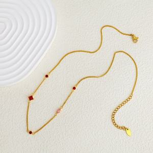 Colliers élégants et durables en acier inoxydable avec zircon, pendentifs minimalistes tendance pour femmes - Product Image 4