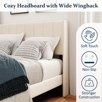 Premium Modernes Beige Samt-Polsterbett mit Flügelkopfteil, Tiefenknopfheftung und Massiver Lattenrostbasis für Luxus-Apartment-Schlafzimmer