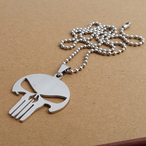 Superhelden Totenkopf Punisher Anhänger Halskette aus Edelstahl - Product Image 2
