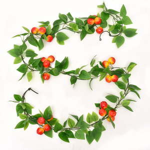 Vente en gros de plantes vertes artificielles personnalisées Simuler un petit fruit en <span class=keywords><strong>mousse</strong></span> Fleurs de vigne Tenture murale Fleurs de vigne artificielles - Product Image 6