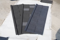 Tuile de toiture métallique revêtue de pierre, durable, moderne, résistante à la chaleur et aux UV, ignifuge, pour temples et appartements, offrant une valeur d'investissement à long terme