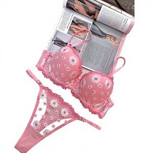 Ensemble de soutien-gorge à armatures brodé de fleurs romantiques avec culotte string push-up à bonnets couvrants pour femme, couleur bleue, fabriqué en Turquie op170 - Product Image 1