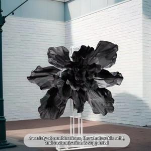 ดอกไม้กระดาษทำมือสีดำขนาดใหญ่ งานศิลปะสามมิติ สำหรับตกแต่งฉากหลังงานแต่งงาน - Product Image 6