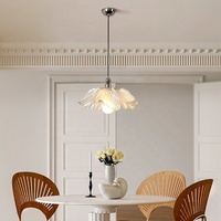 Lustre nordique moderne pour entrée/balcon, finition chromée en forme de pétale, lampe à hauteur réglable et économe en énergie