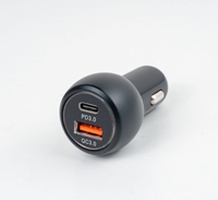 Chargeur de voiture en aluminium en gros, PD30W USB-A vers Type-C 45W 20V avec protection contre les courts-circuits, charge rapide pour téléphone