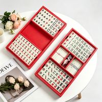 Boîte d'emballage personnalisée pour Mahjong rouge, impression dorée, boîte cadeau en papier rigide pour le rangement et l'emballage de jeux de Mahjong