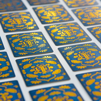 Papier d'art en feuille d'or en PVC de haute qualité personnalisable Offset Tarot Deck brillant imprimé or estampage Poker cartes à jouer Logo personnalisé