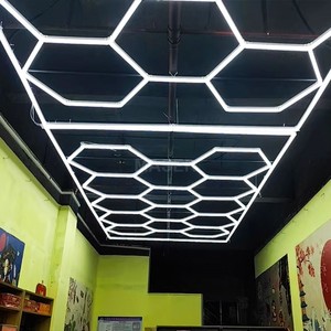 Lampe hexagonale à LED à gradation pour réparation automobile Plafonniers en nid d'abeille 4500K Système de 14 grilles pour garages d'atelier et de détail de <span class=keywords><strong>voiture</strong></span> - Product Image 2