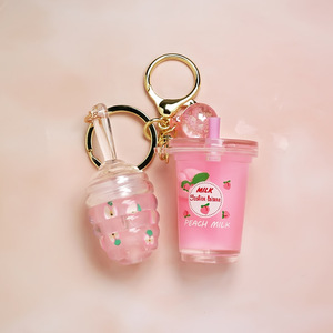 Acide hyloronique vegan personnalisé parfumé mini brillant à lèvres mignon avec porte-clés Peach Beverag Milk tea cup lip glow oil - Product Image 5
