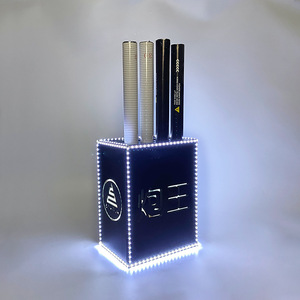 ปืนยิงกระดาษคอนเฟตติ Cannon King ชุด 12 ชิ้น สีขาว อะคริลิค ขับเคลื่อนด้วยมือ สำหรับงานวันเกิด - Product Image 1