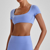 Haut de sport court pour femme, col carré, grande taille, séchage rapide, manches courtes, doux, extensible, coupe ajustée, pour la gym et l'entraînement