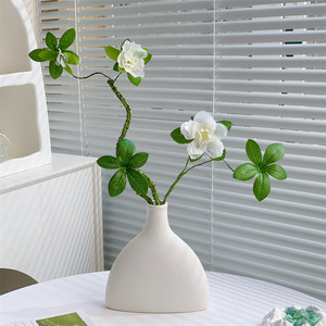 Fleur d'azalée artificielle Qingyu Chronicle, branche unique en soie, pour la décoration intérieure et les accessoires de photographie en extérieur - Product Image 2