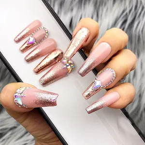 Haute qualité luxe diamant faux ongles extra long cercueil faux ongles tipc courbe design élégant presse sur les ongles